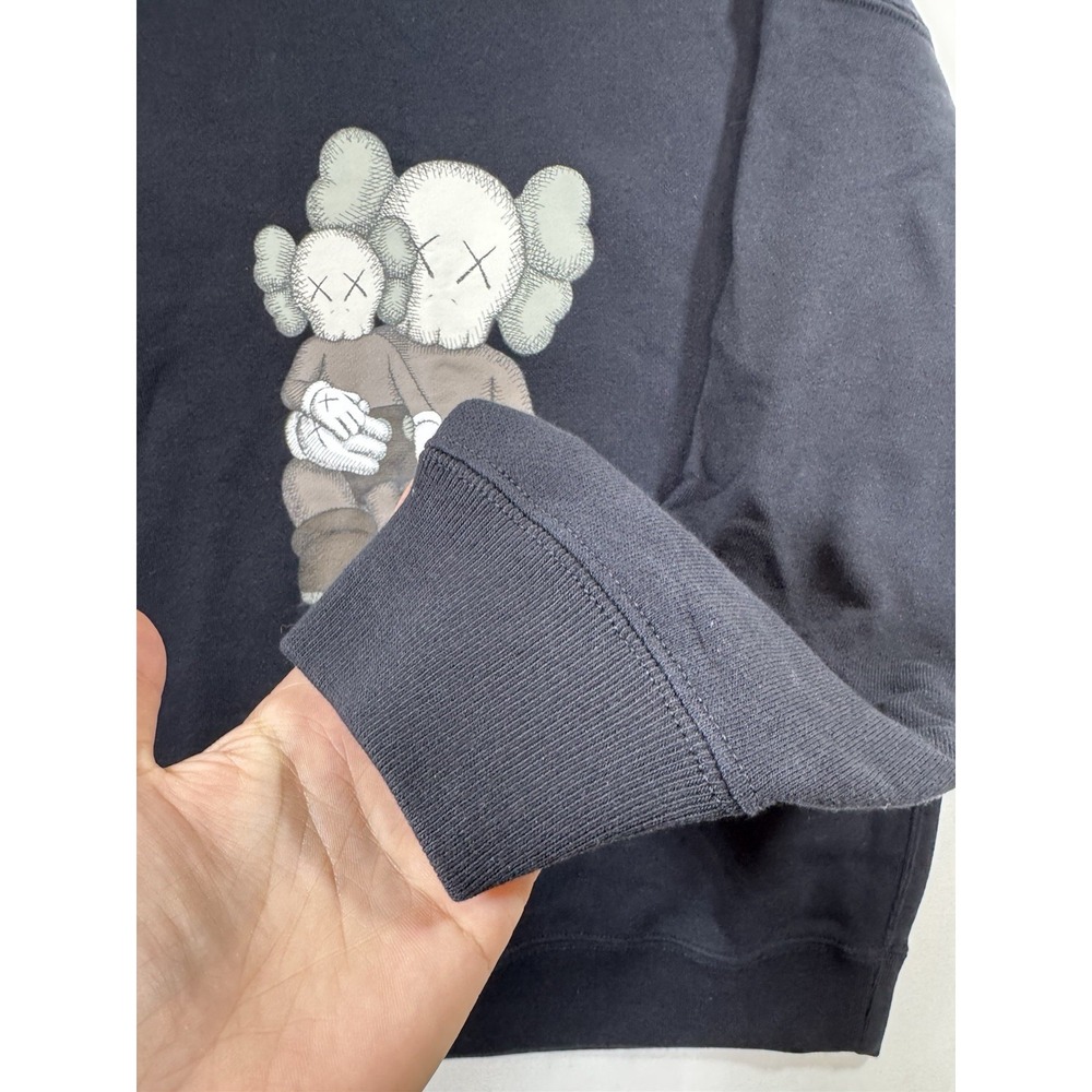 Uniqlo UT KAWS XX Sweatshirt Black Crew Neck Pullover Sweater Mens S Unisex - Picture 6 of 11